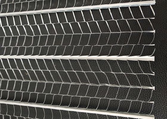 610mm Genişlik Kaburga Çıta Mesh Elmas Delik Galvanizli Metal 2m Uzunluk